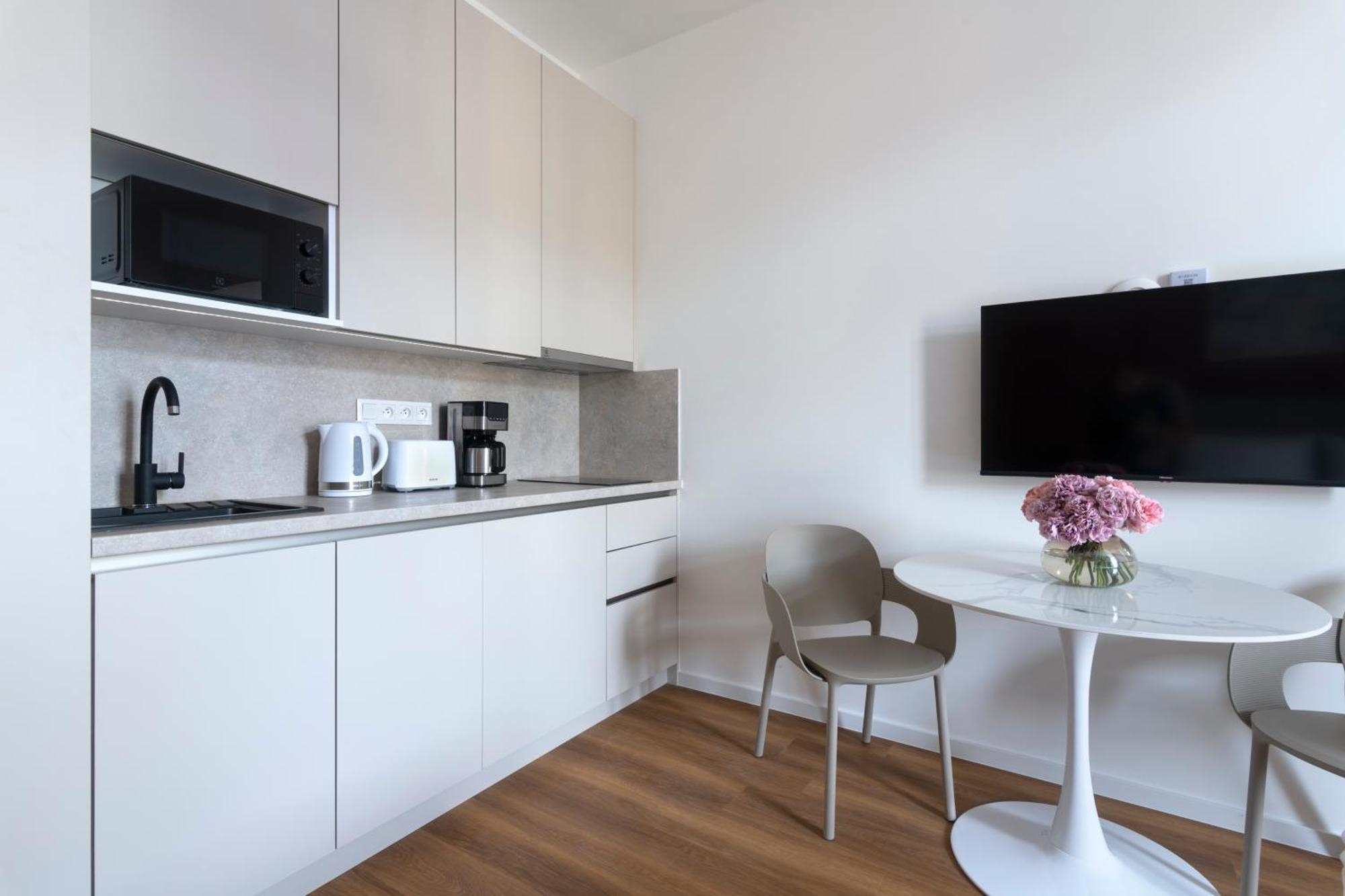 Encore Boutique By Dwellfort Apartahotel