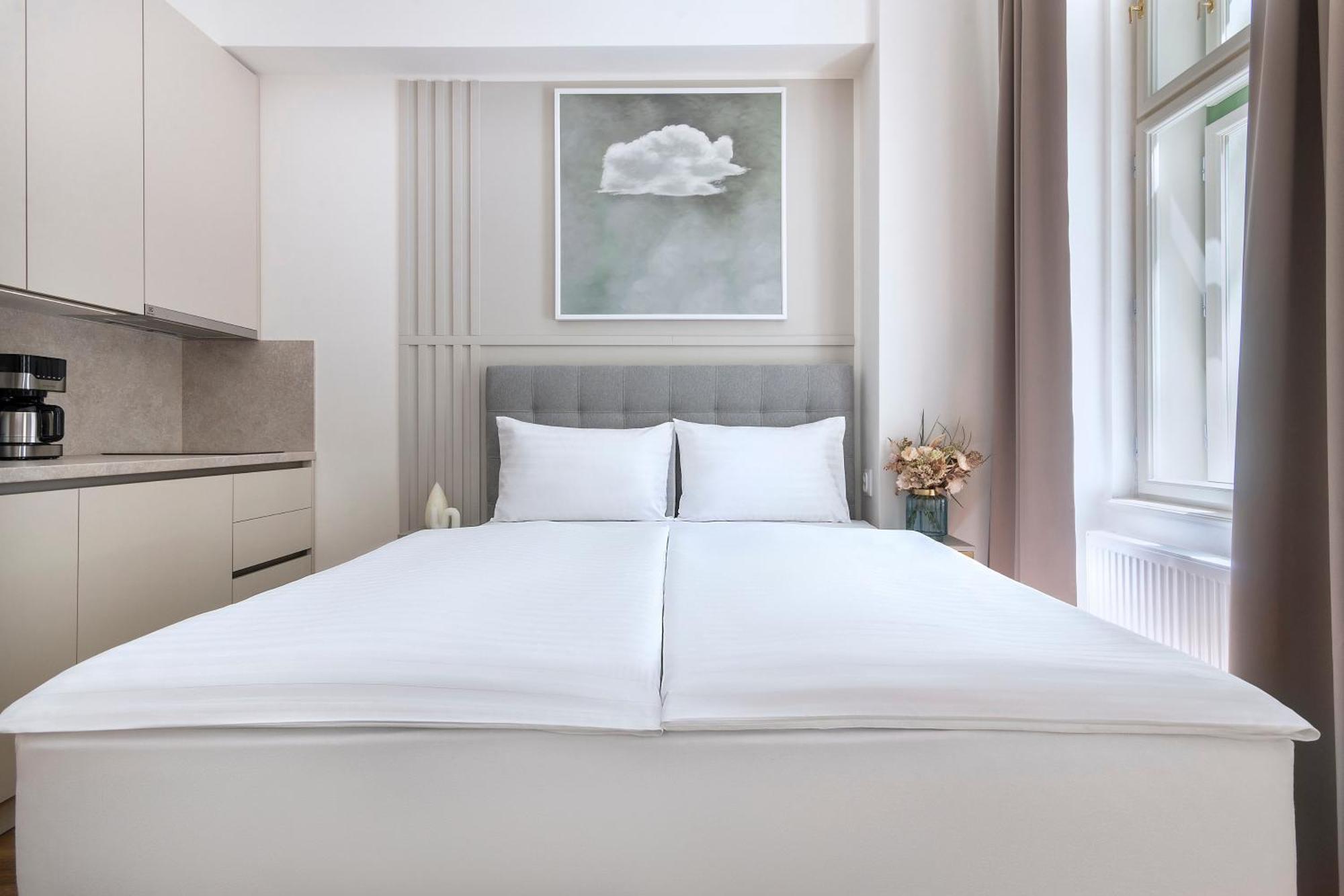 Apartahotel Encore Boutique By Dwellfort 4*